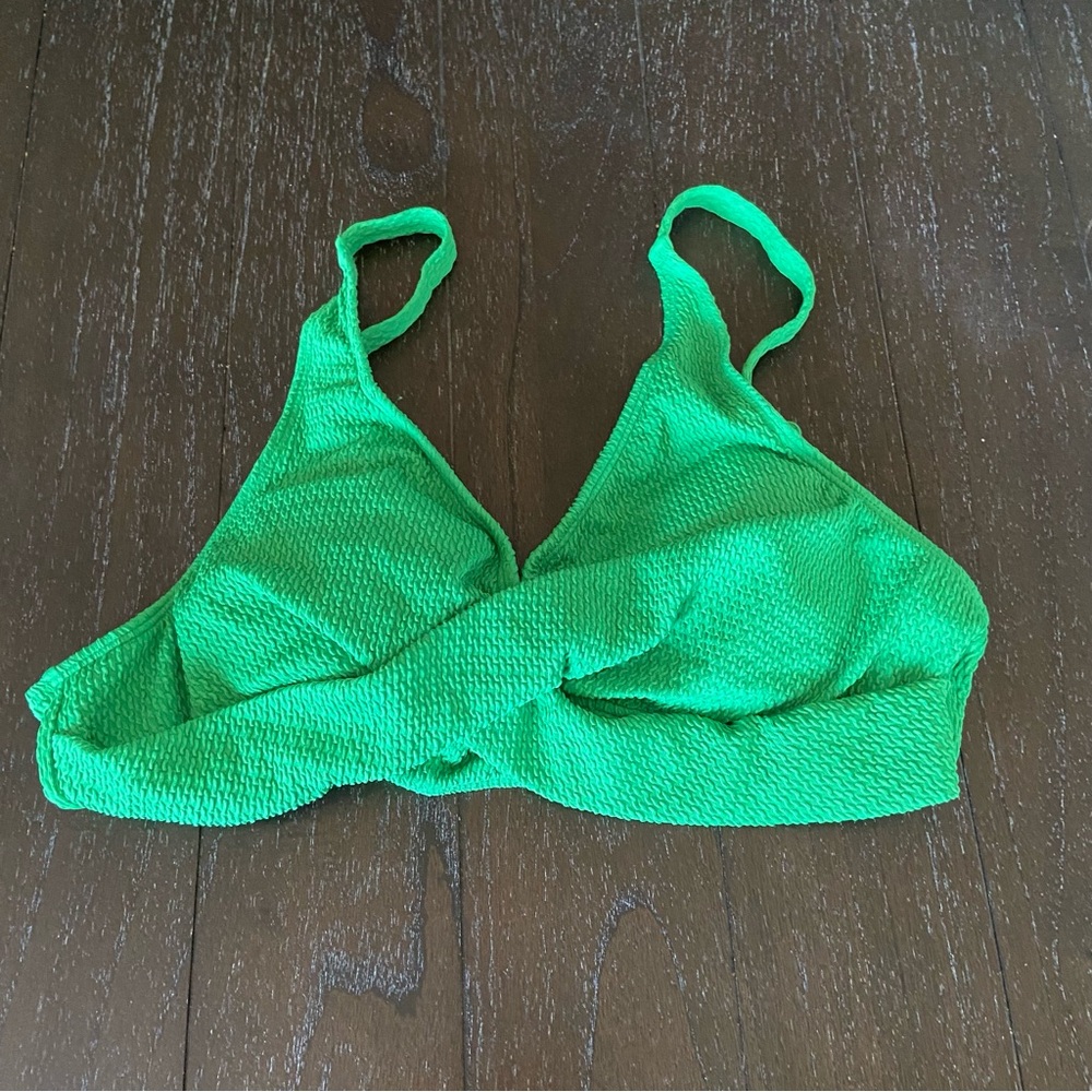Women’s Kelly Green Two Piece Bikini Textured Tie Back‎ Size Large NWOT - Picture 2 of 8